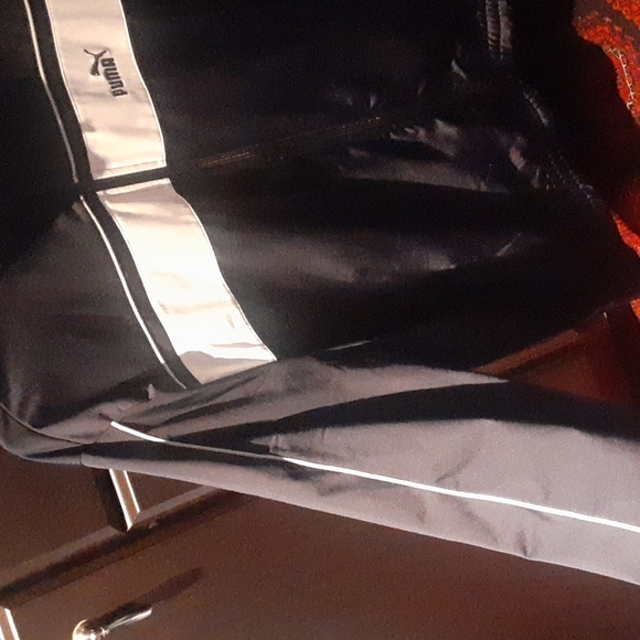 Puma jacket - Picture 5 of 5
